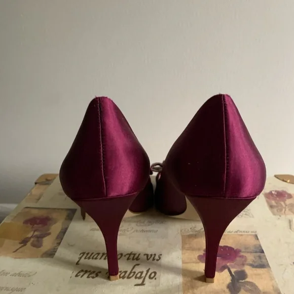 Nine West Burgundy Satin Heels - Picture 4 of 6